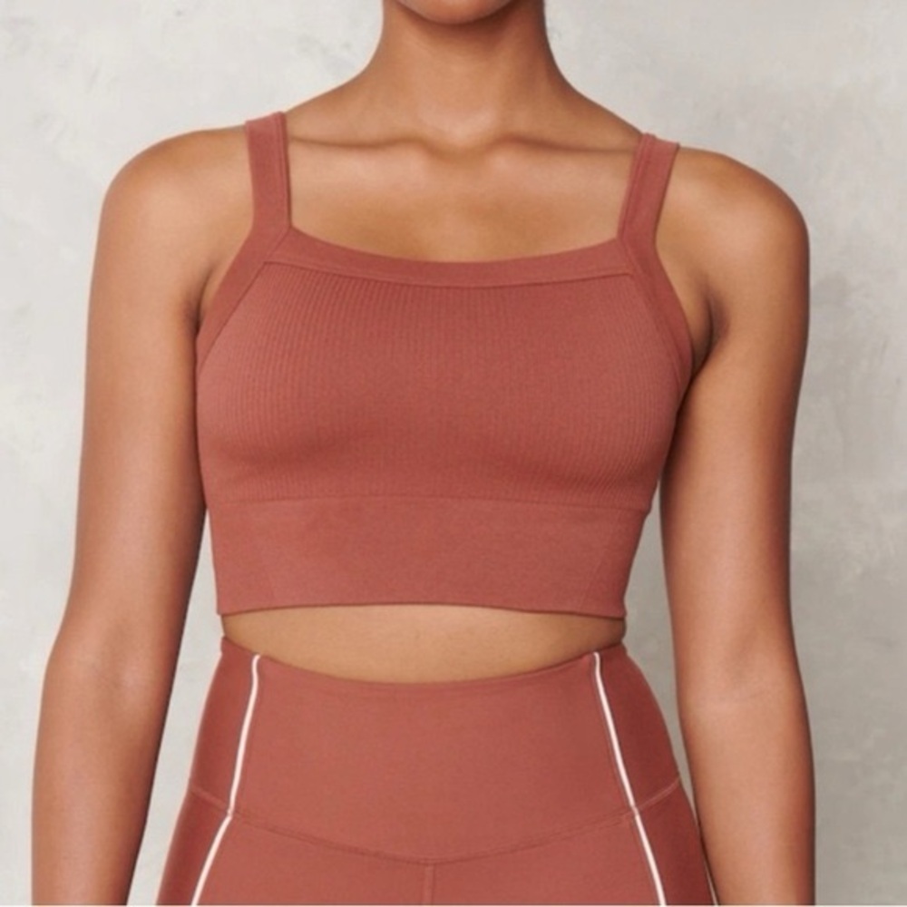 Abercrombie & Fitch YPB Seamless CORE Ribbed Square Neck Tank Top - Picture 2 of 4